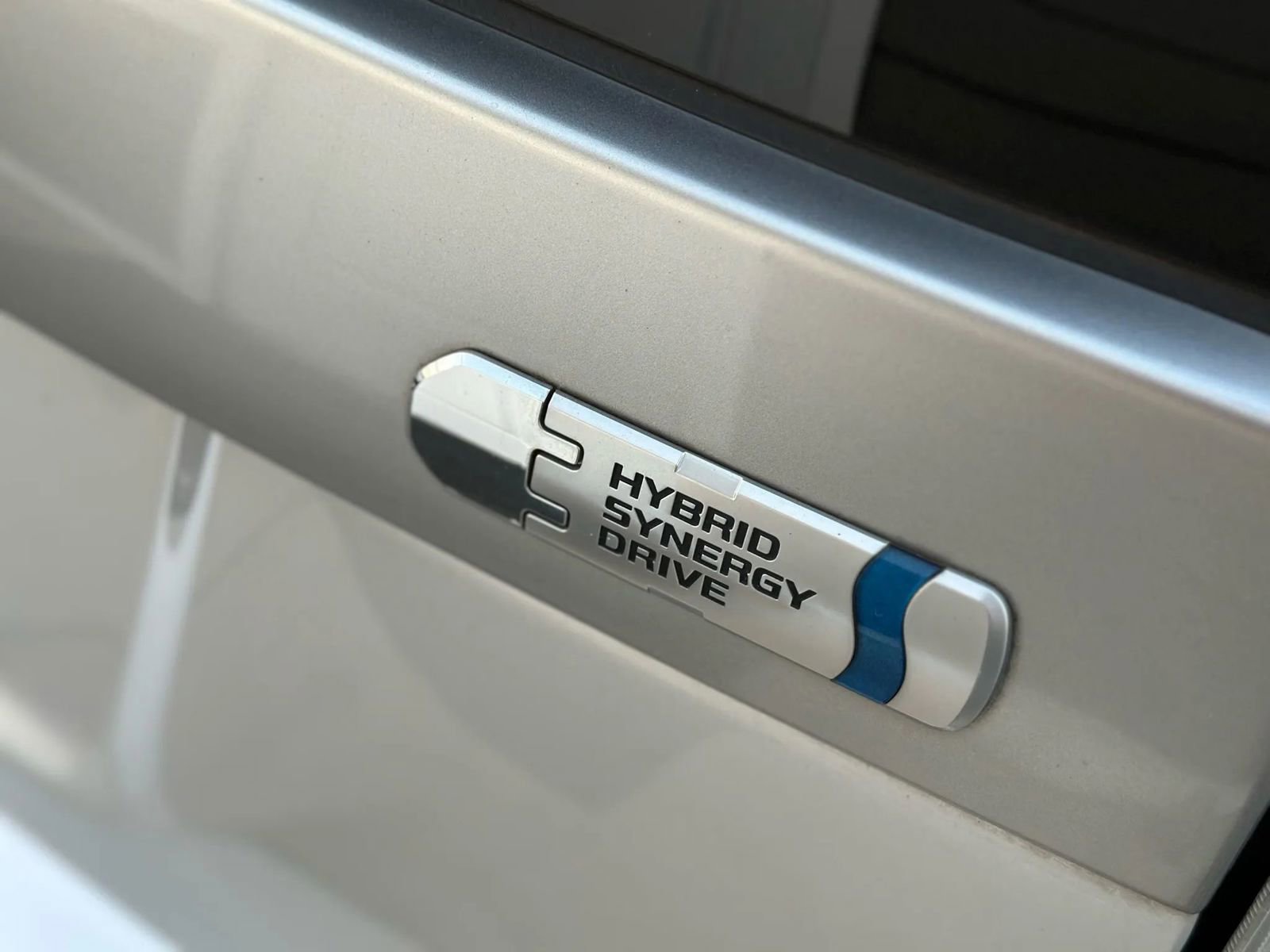 Used 2014 Toyota Prius Plug-In Hybrid image 33