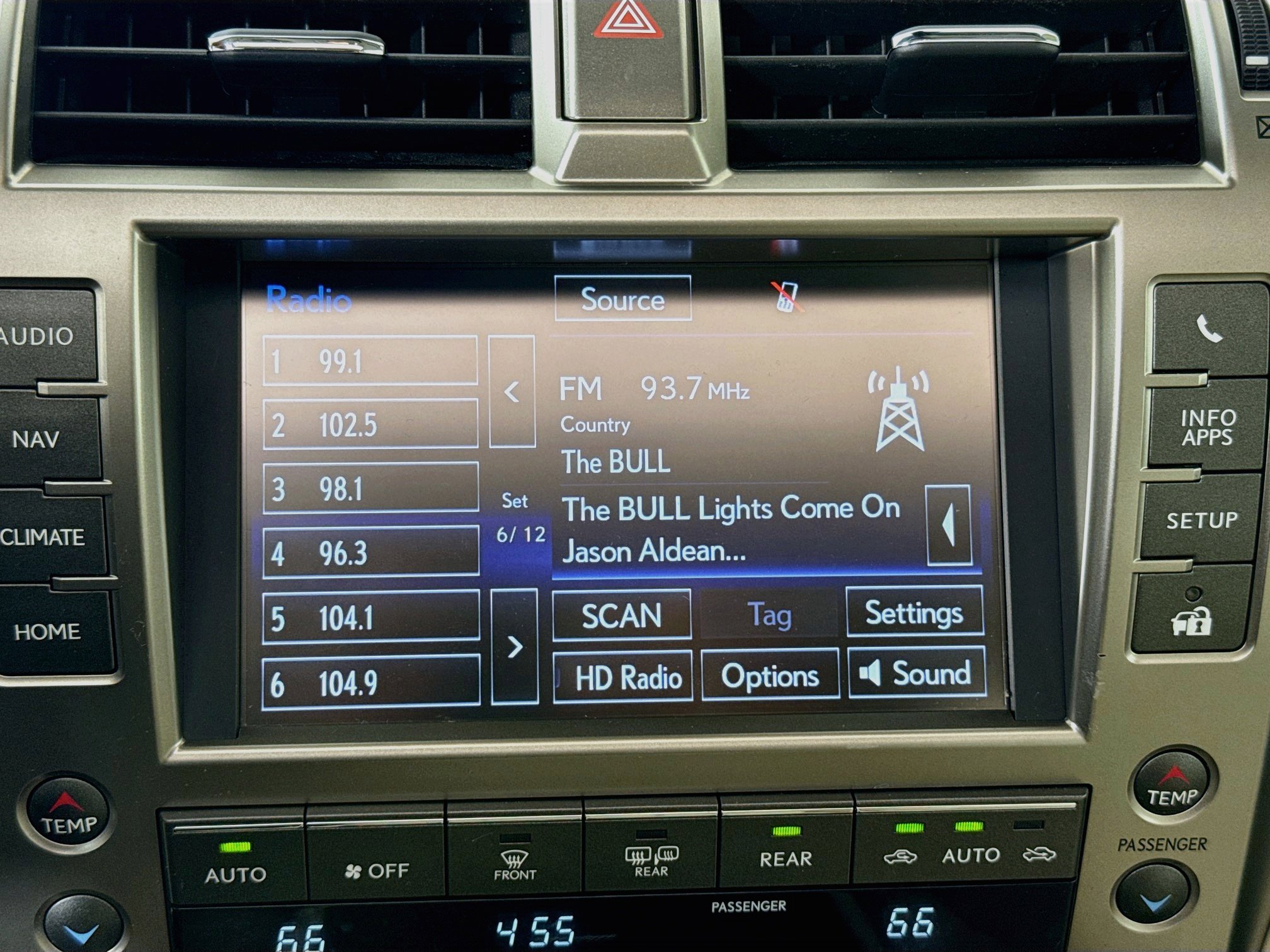 Used 2020 Lexus GX 460 Premium w/ Premium Package AWD/4WD image 15