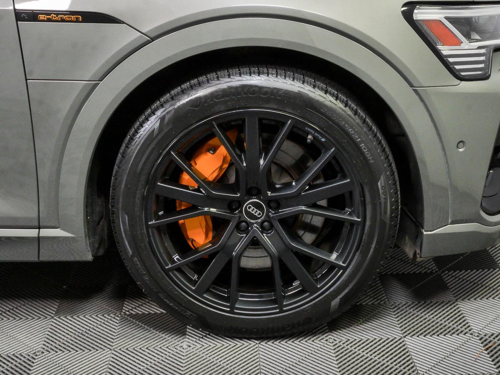 Used 2023 Audi e-tron Chronos w/ Chronos Package AWD/4WD image 39