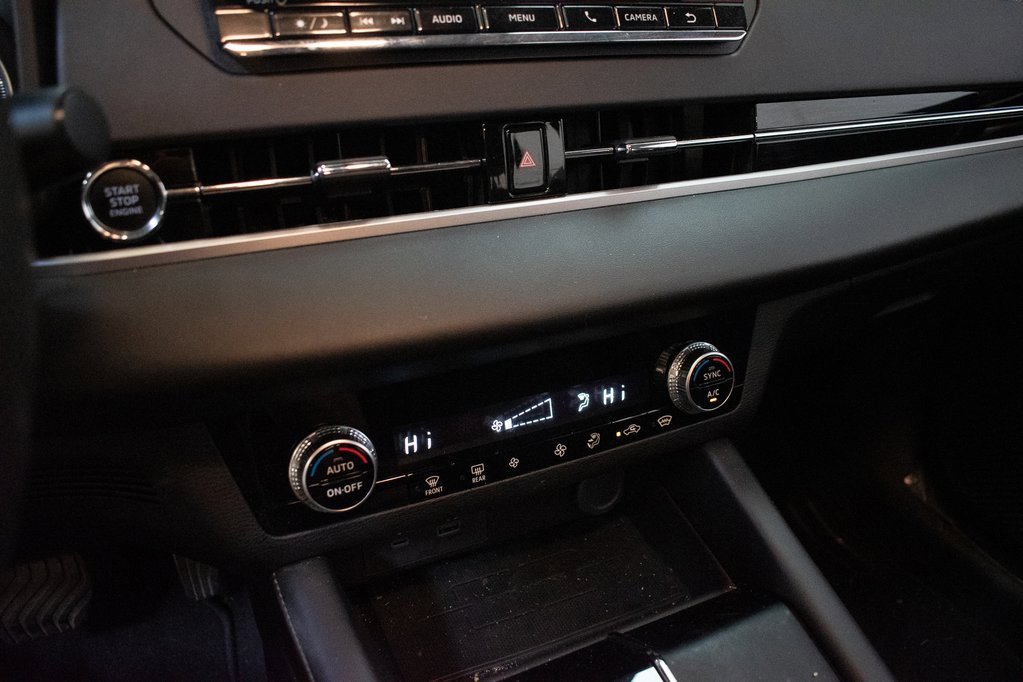 Used 2024 Mitsubishi Outlander ES image 17