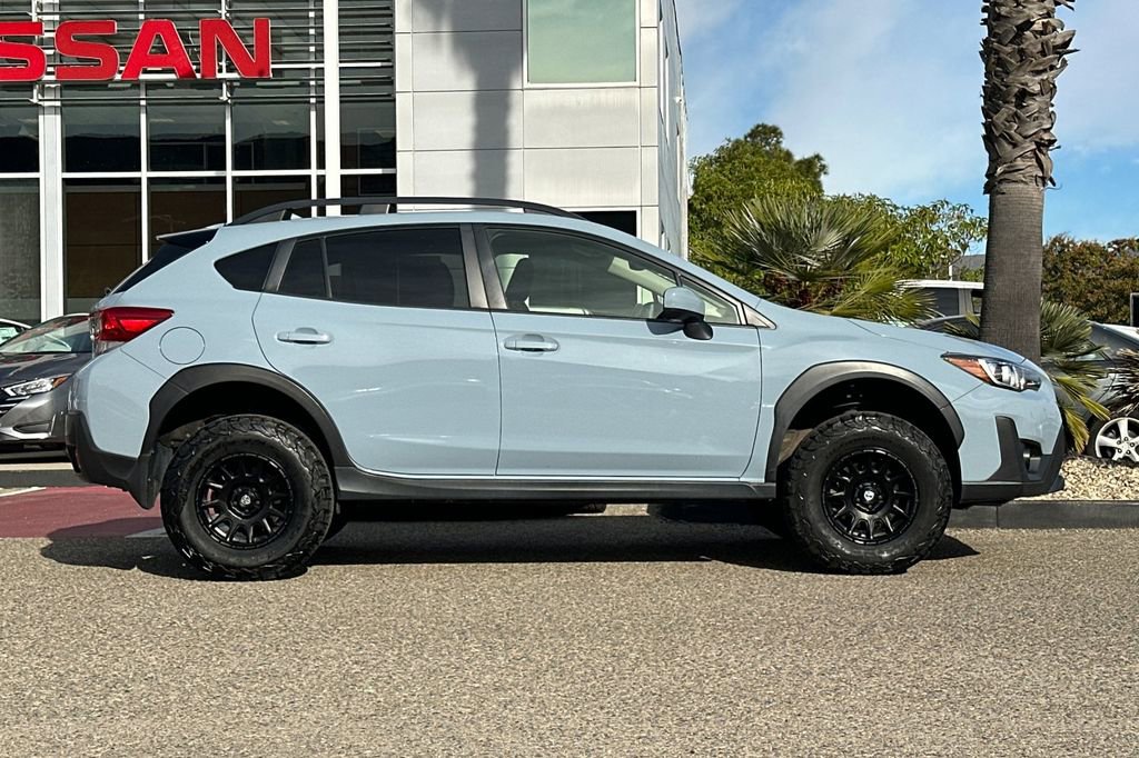 Used 2022 Subaru Crosstrek 2.0i Premium image 3