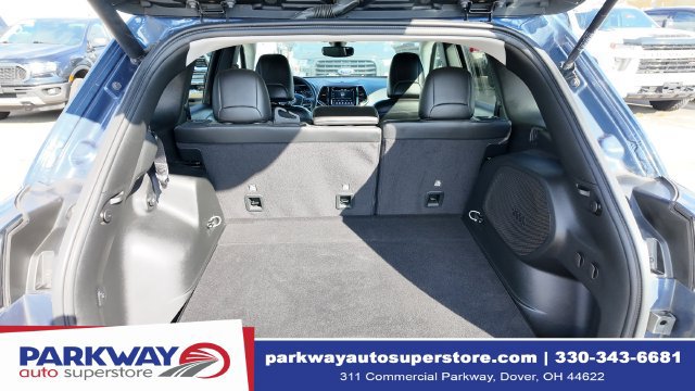 Used 2019 Jeep Cherokee Limited AWD/4WD image 17