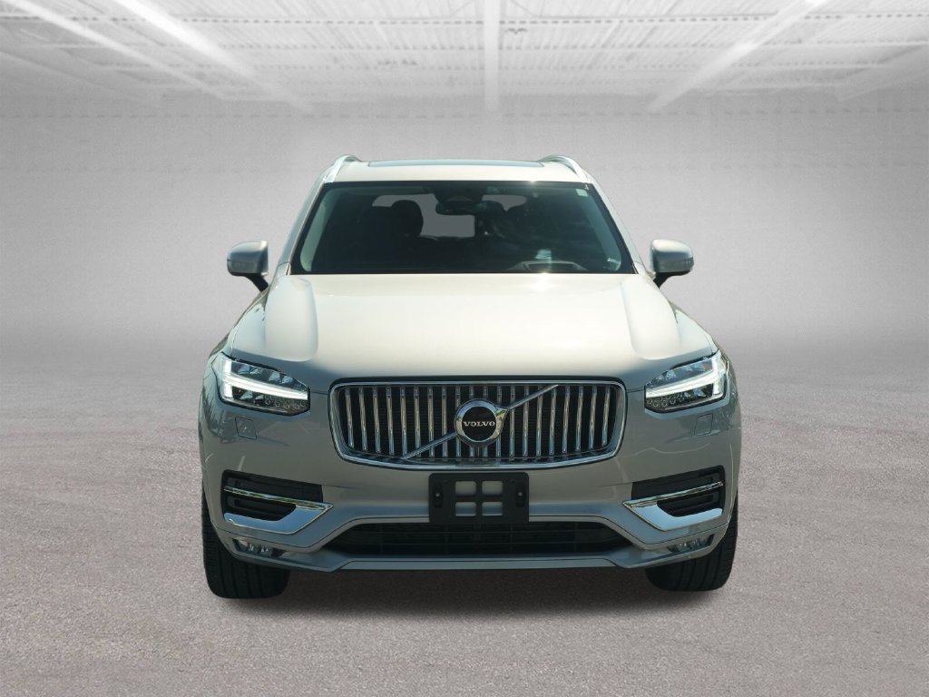 Used 2023 Volvo XC90 B5 Plus w/ Protection Package AWD/4WD image 2