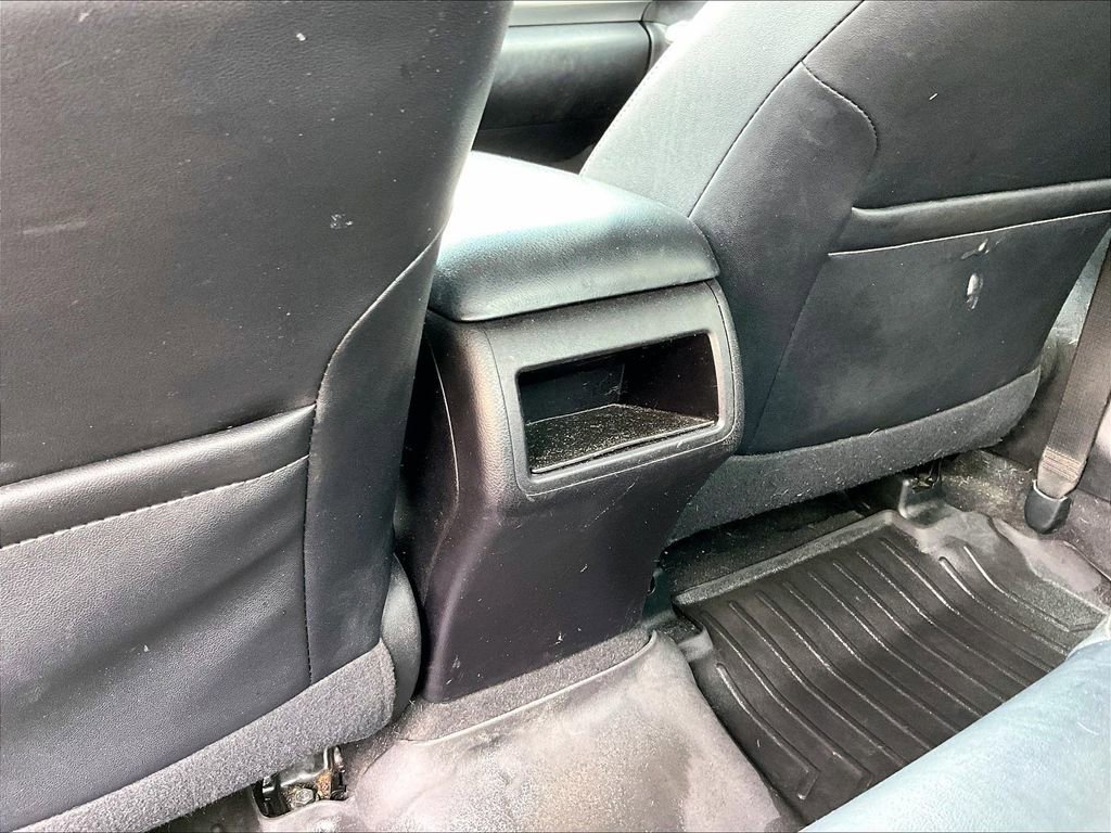 Used 2014 Toyota Camry SE FWD image 29
