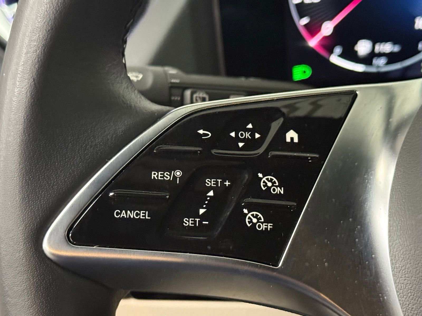 Certified 2025 Mercedes-Benz GLA 250 image 24