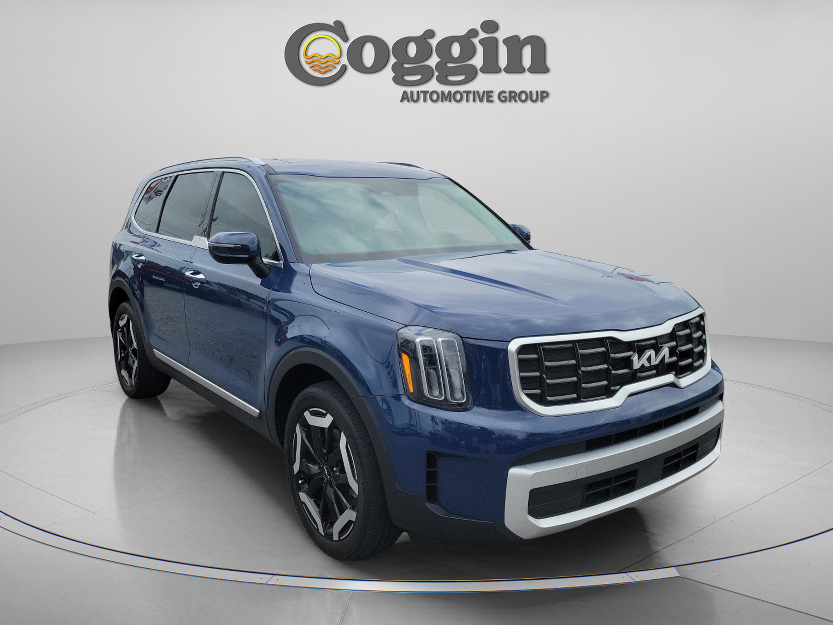 Used 2024 Kia Telluride S w/ S Sunroof Package image 4