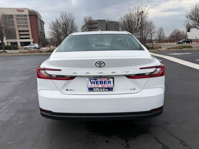 Used 2025 Toyota Camry LE image 6
