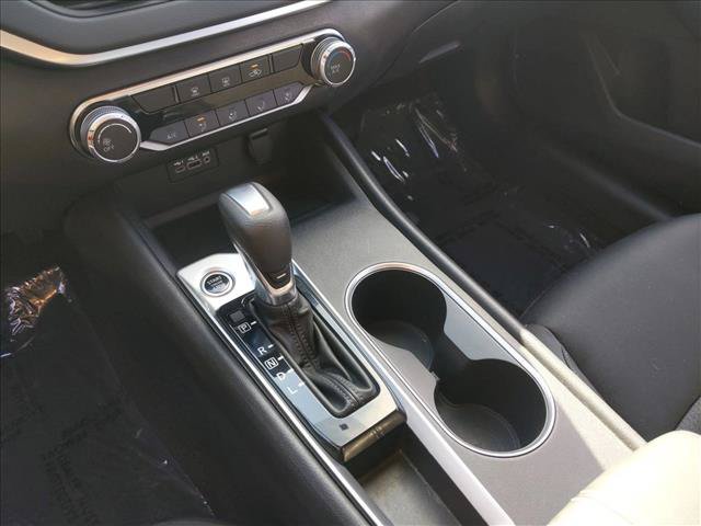 Used 2022 Nissan Altima 2.5 SV FWD image 12