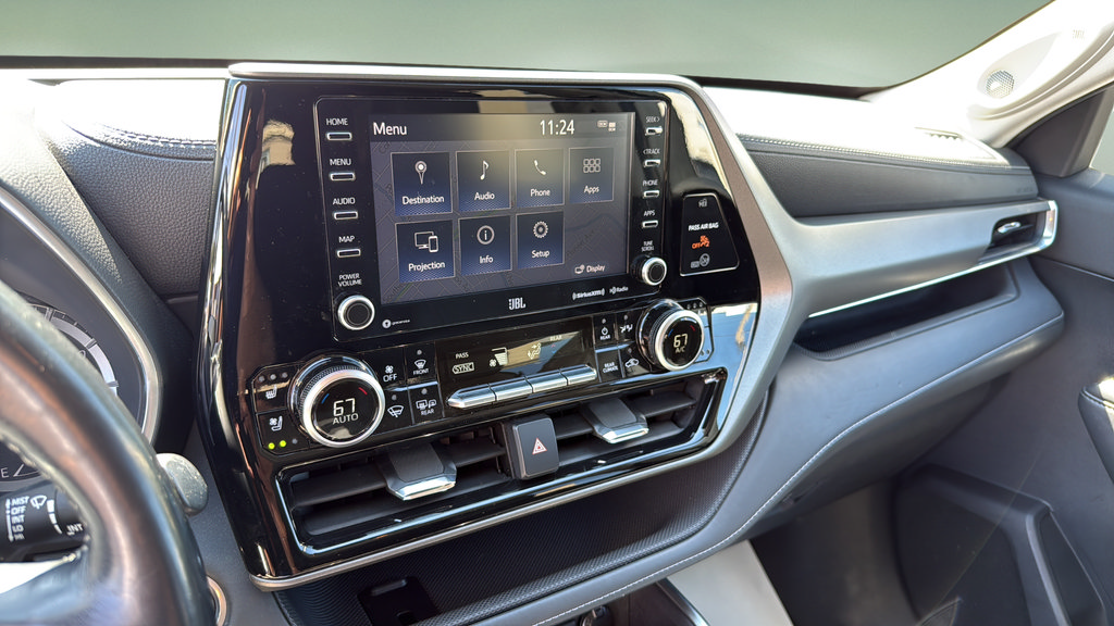 Used 2021 Toyota Highlander Limited AWD/4WD image 28