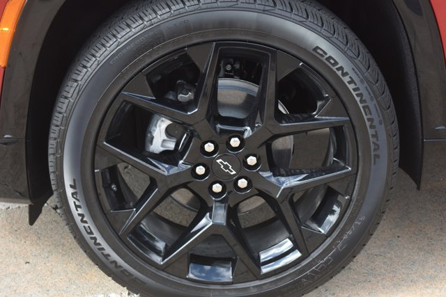 New 2026 Chevrolet Traverse RS w/ LPO, Floor Liner Package FWD image 11
