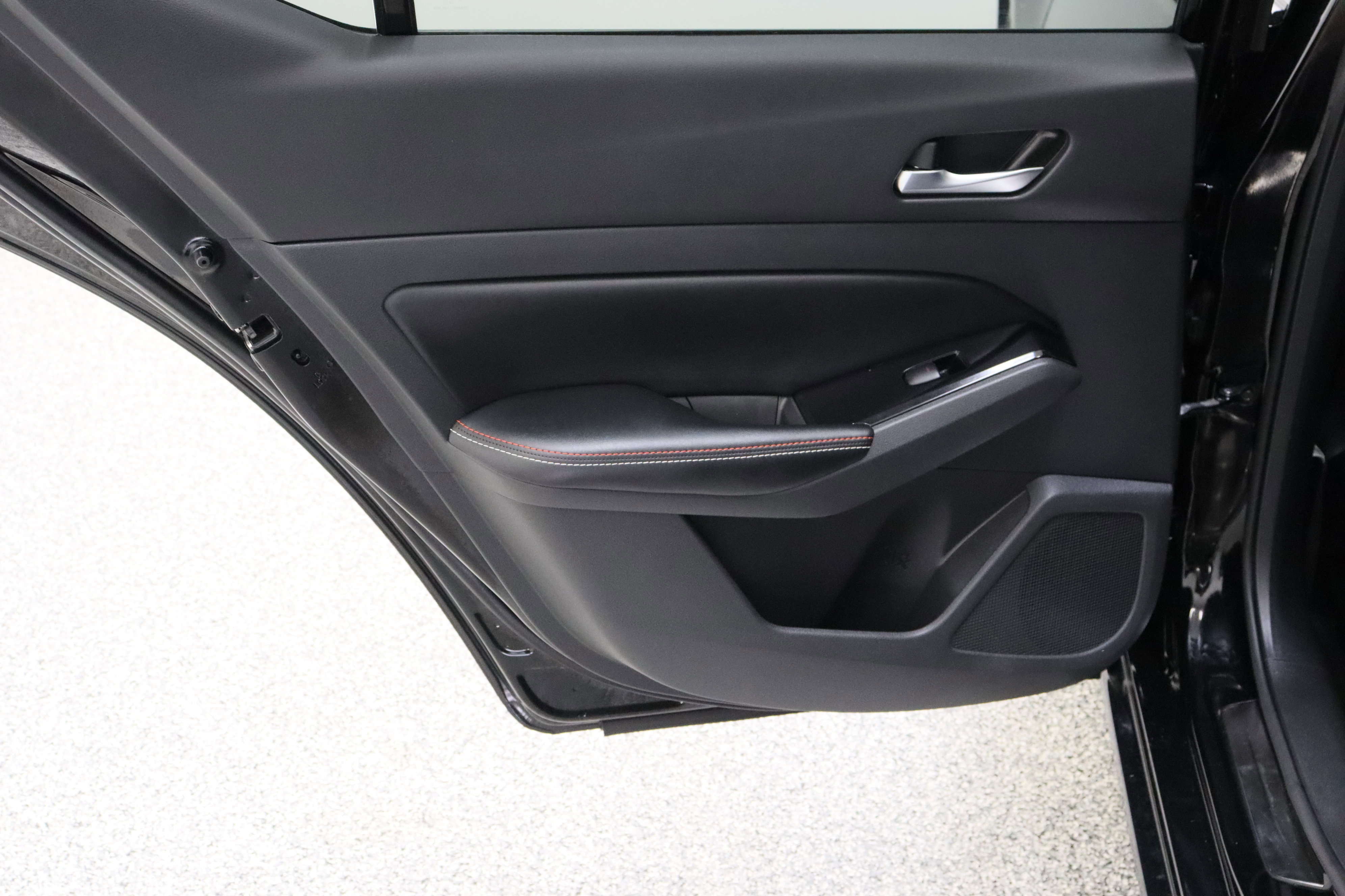 Used 2024 Nissan Altima 2.0 SR image 29