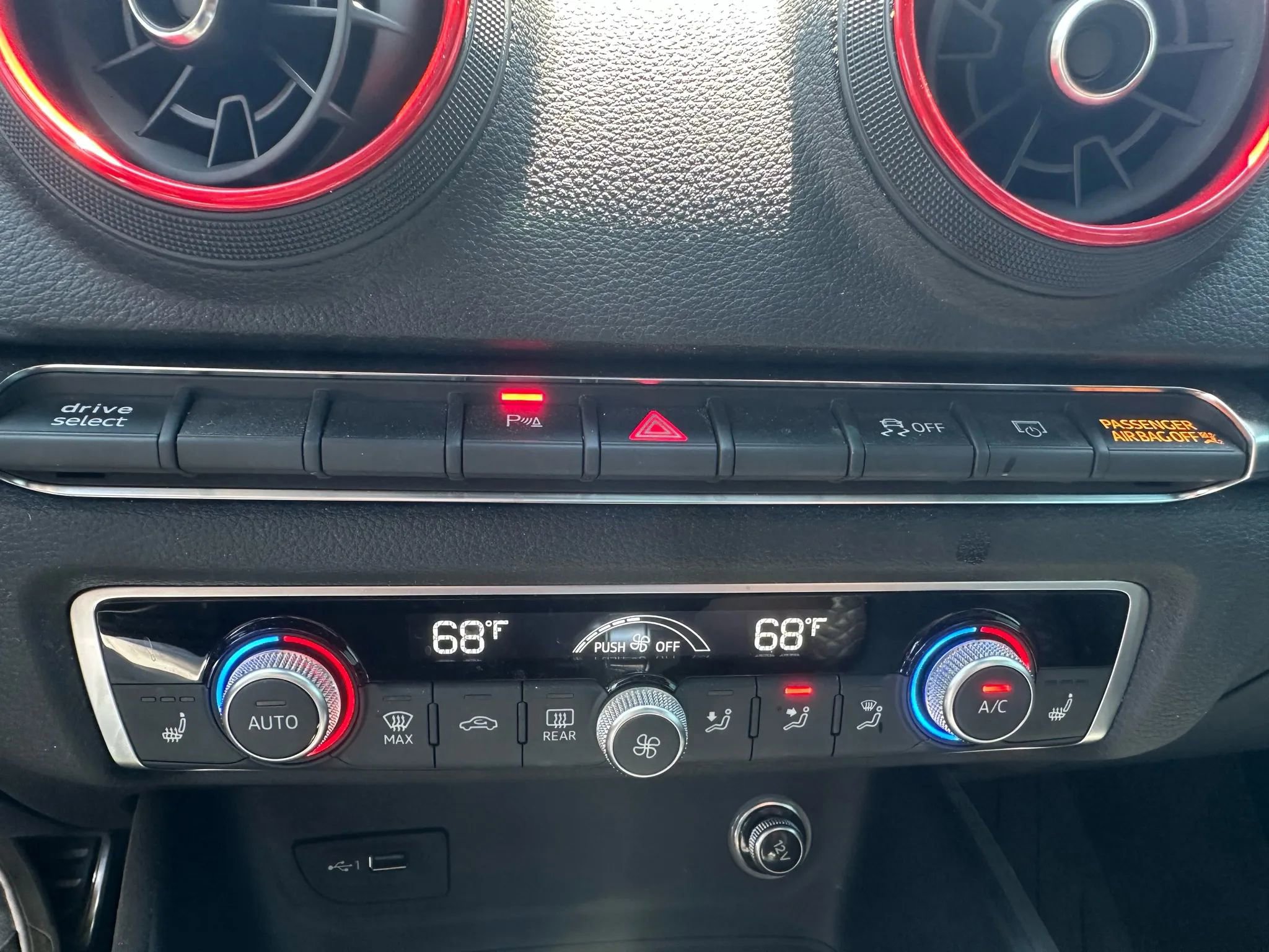 Used 2020 Audi RS 3 image 32