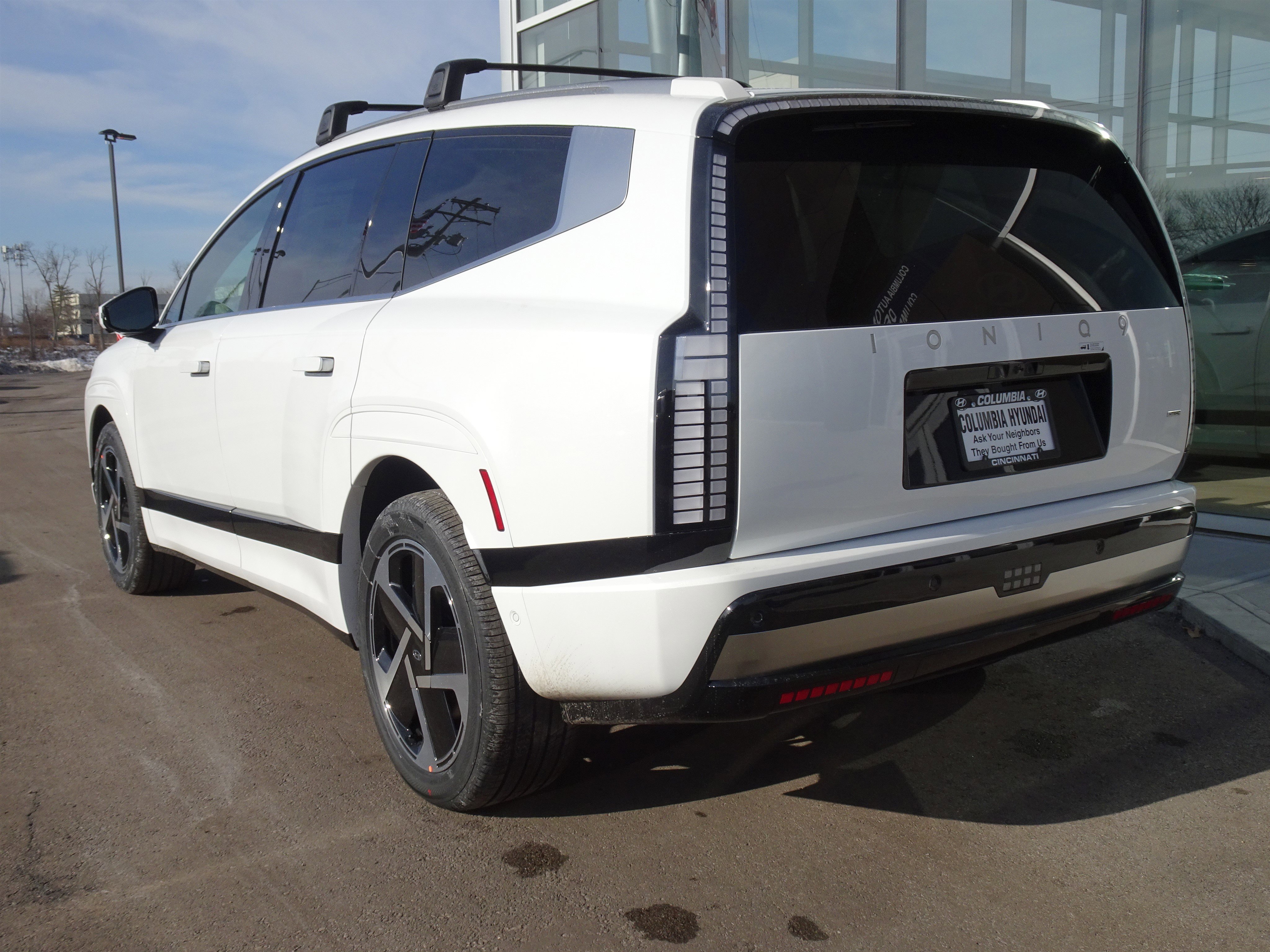 New 2026 Hyundai Ioniq 9 Calligraphy image 3