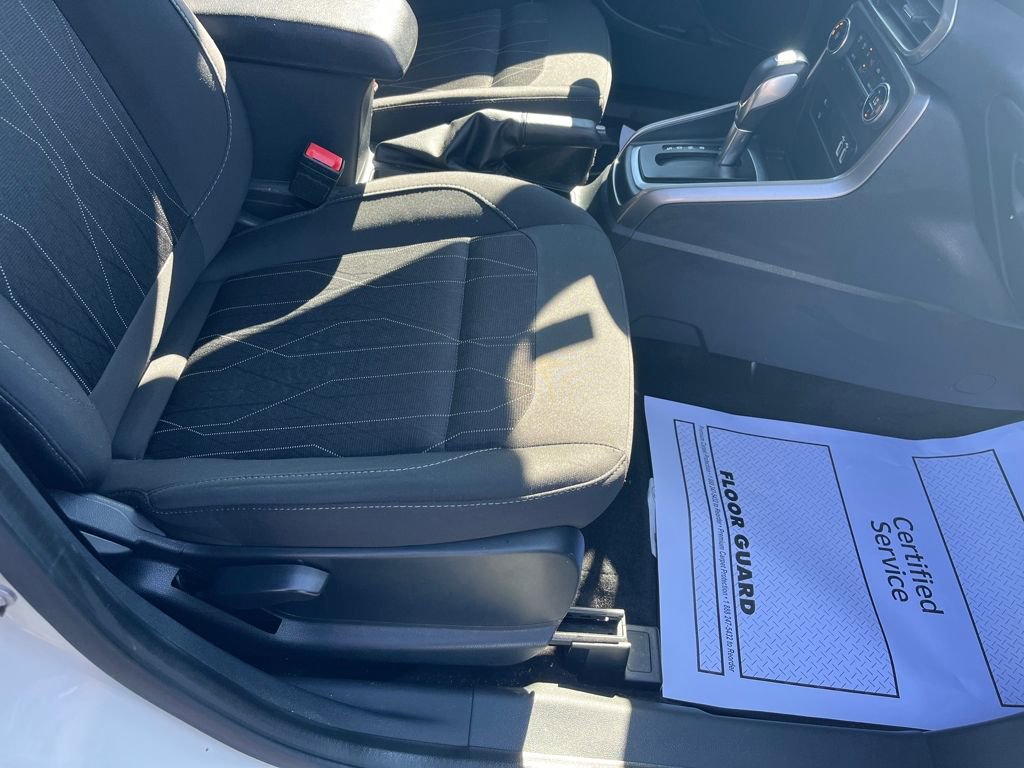 Used 2021 Ford EcoSport SE w/ SE Convenience Package image 29