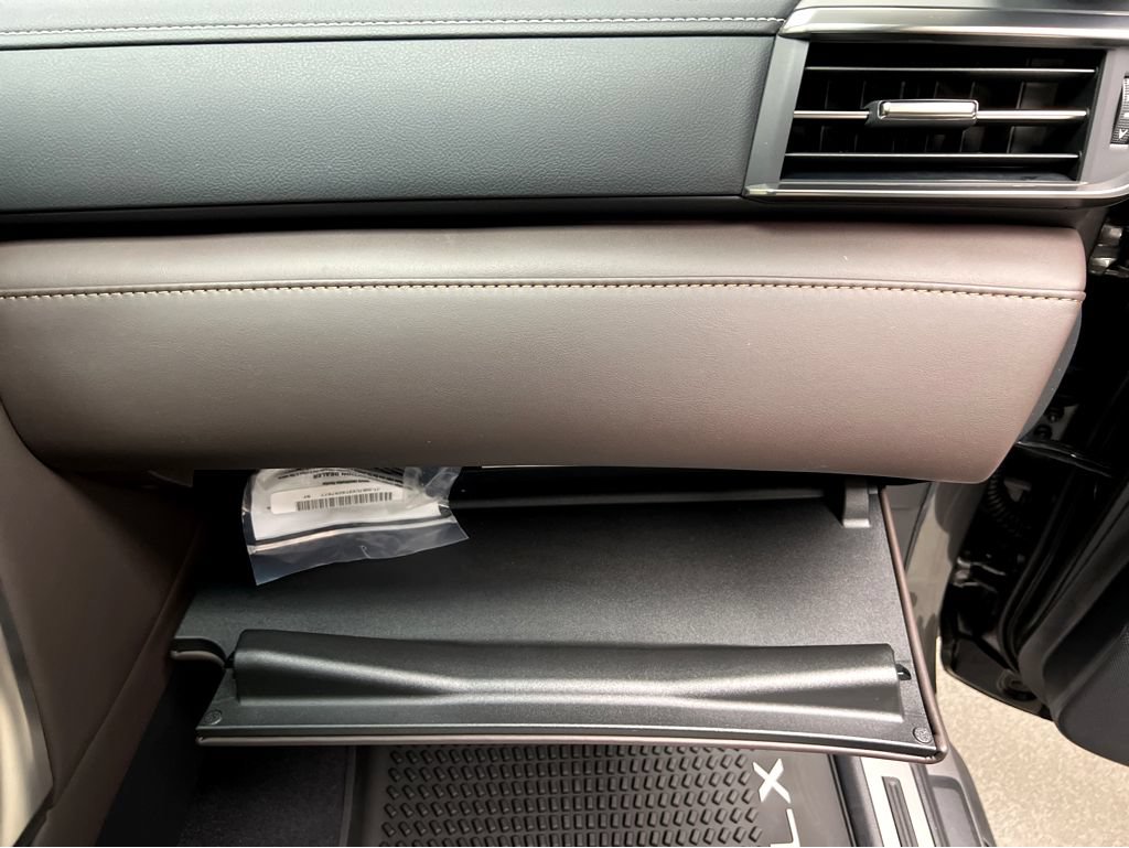 New 2026 Lexus LX 600 4WD w/ Accessory Package (2T) image 34