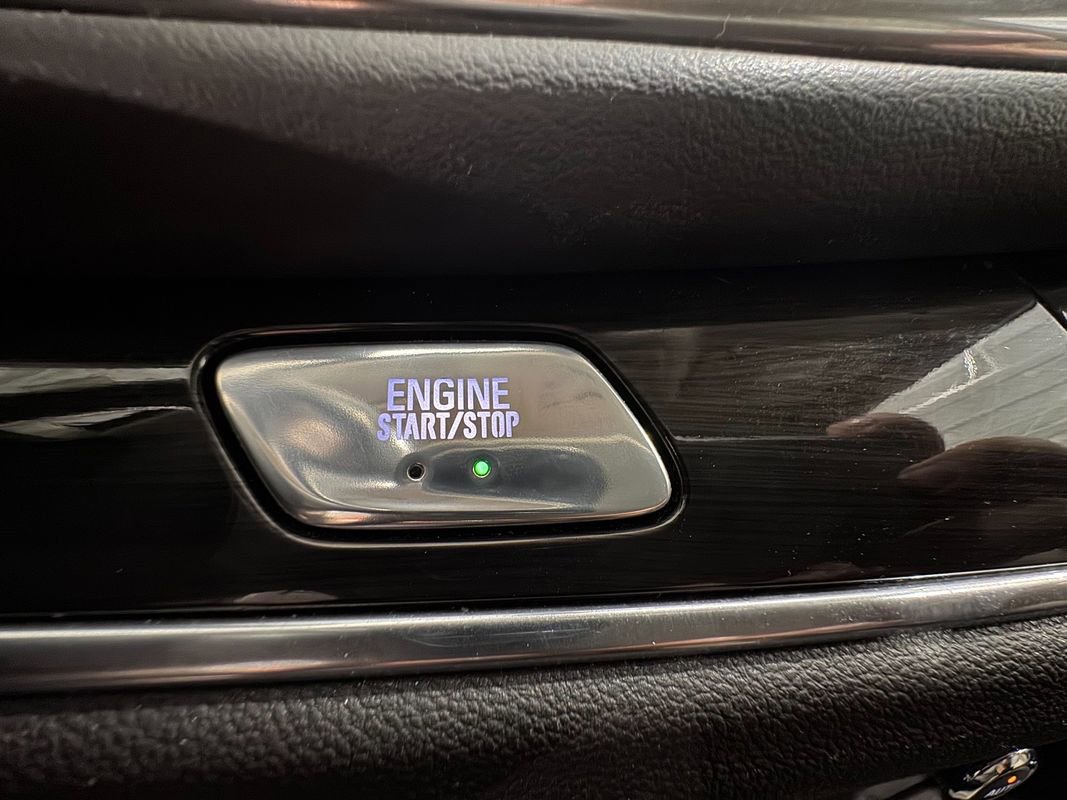 Used 2019 Buick Enclave Essence image 25