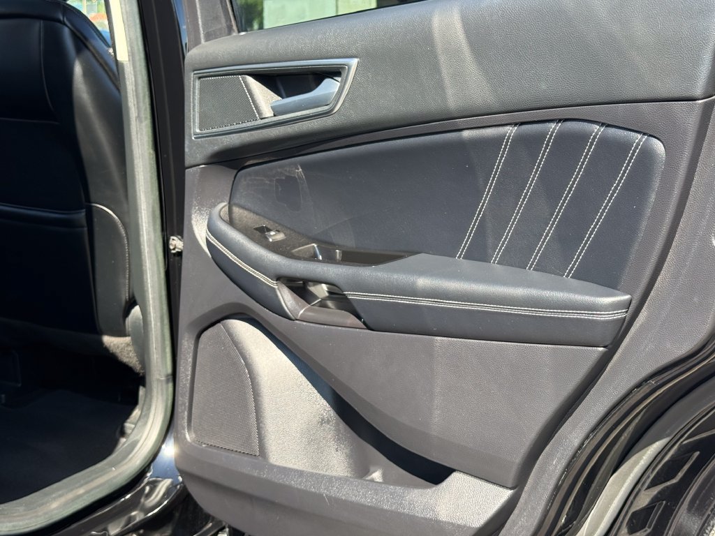 Used 2018 Ford Edge Sport w/ Equipment Group 401A AWD/4WD image 33