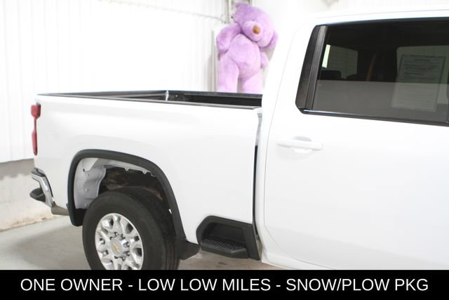 Used 2023 Chevrolet Silverado 2500 LT image 4