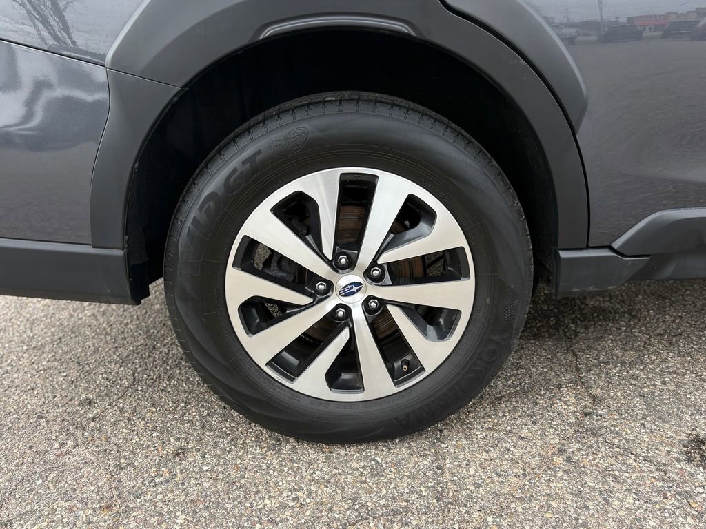 Used 2023 Subaru Outback Premium image 34