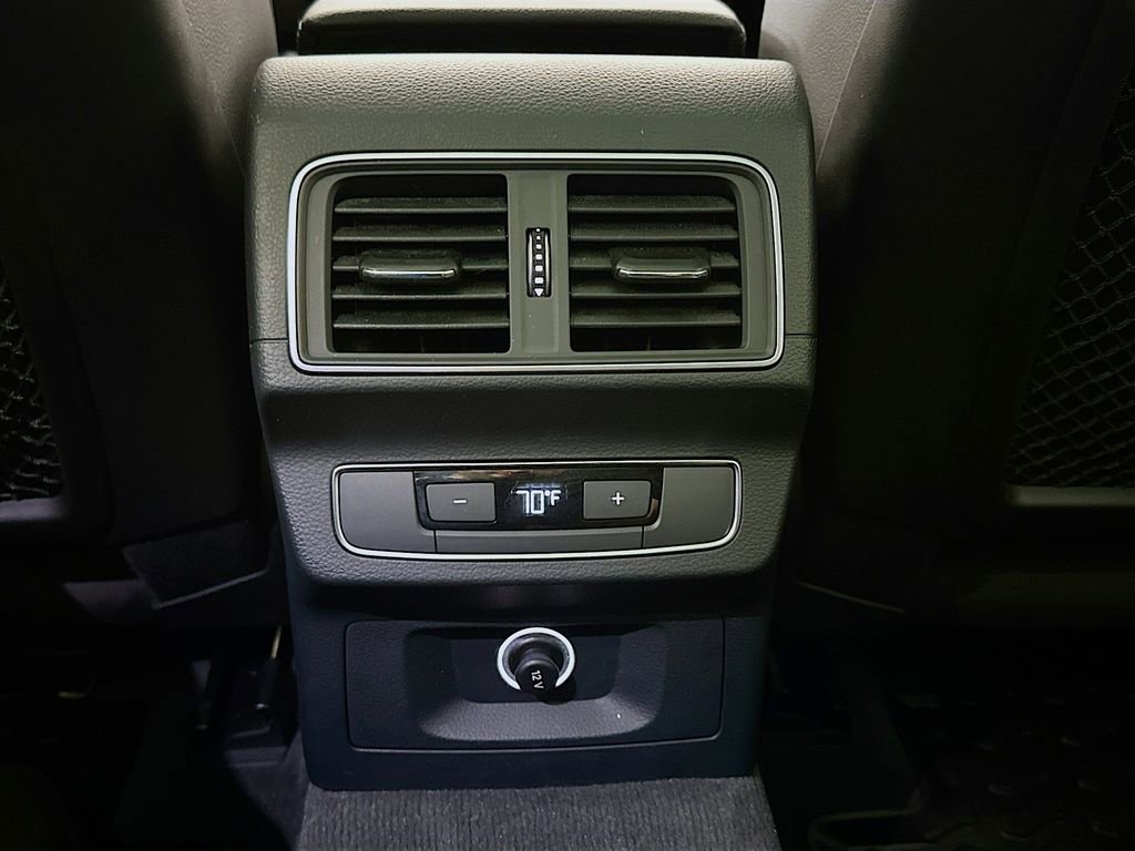 Used 2018 Audi Q5 Prestige w/ Prestige Package image 32