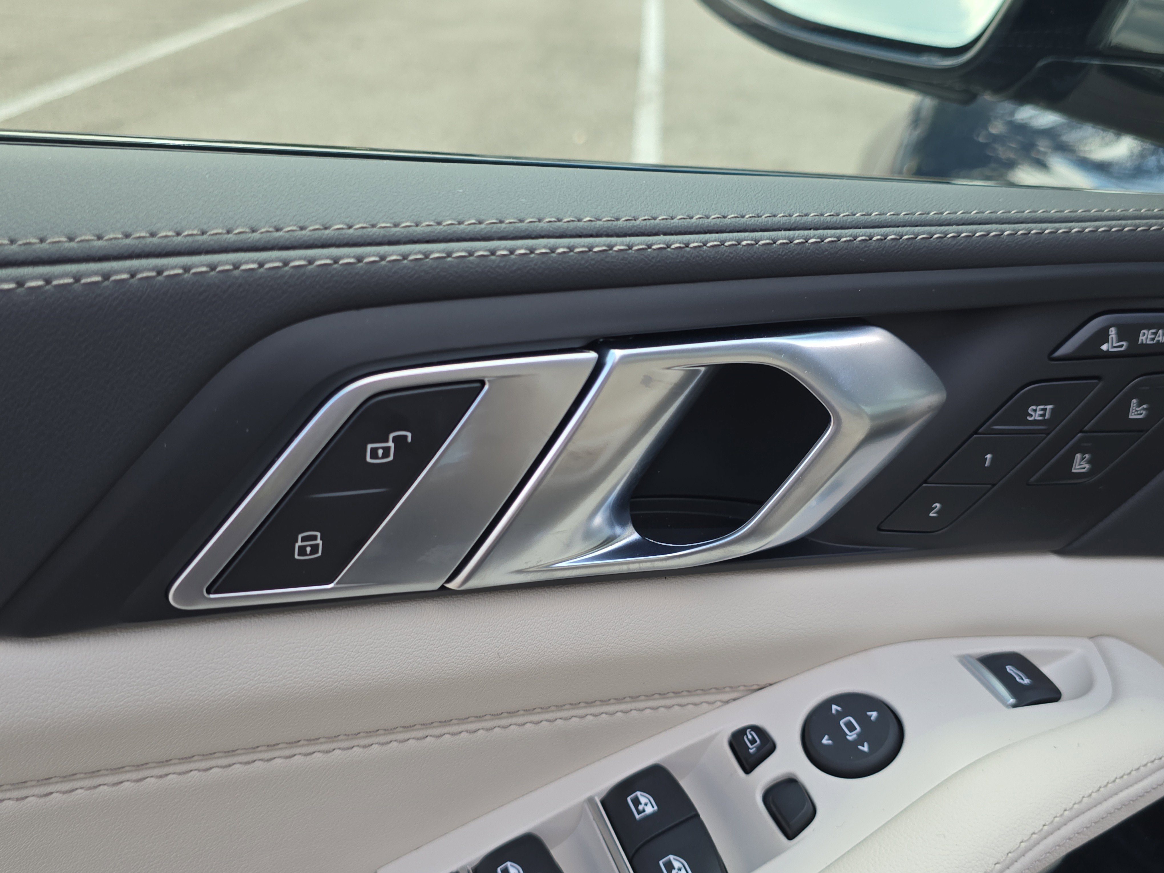 New 2026 BMW X7 M60i image 20