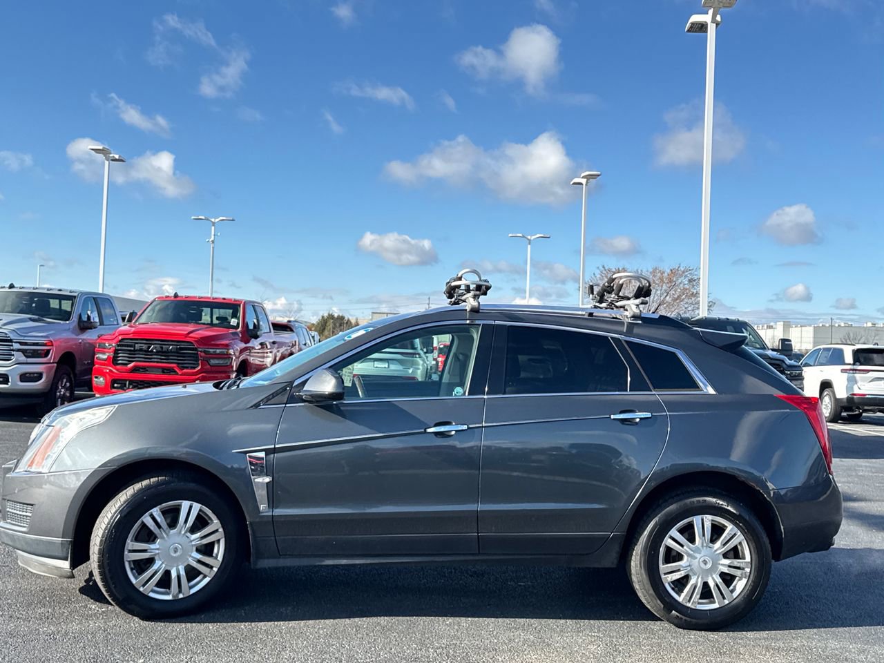 Used 2010 Cadillac SRX Luxury image 6