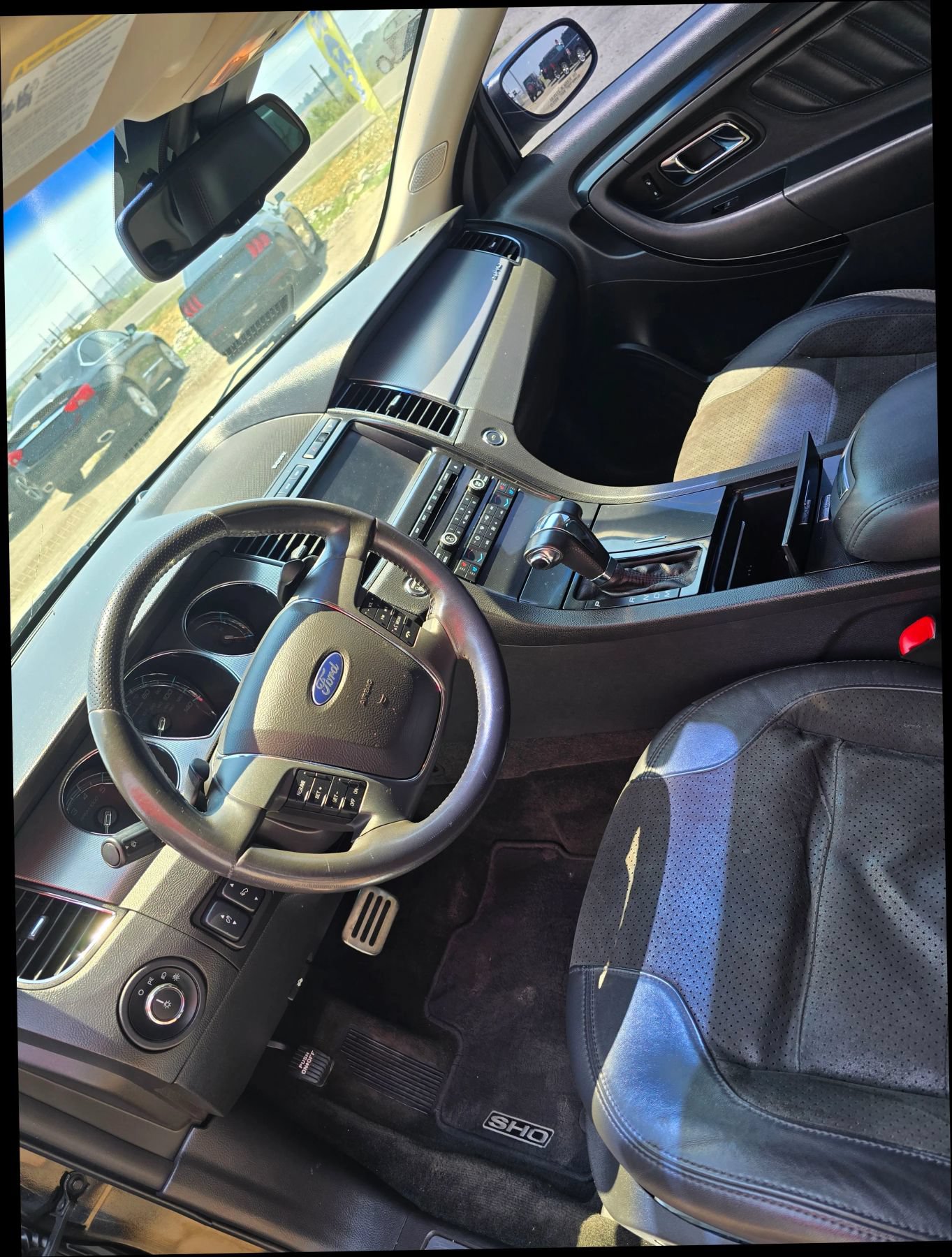 Used 2012 Ford Taurus SHO AWD/4WD image 9