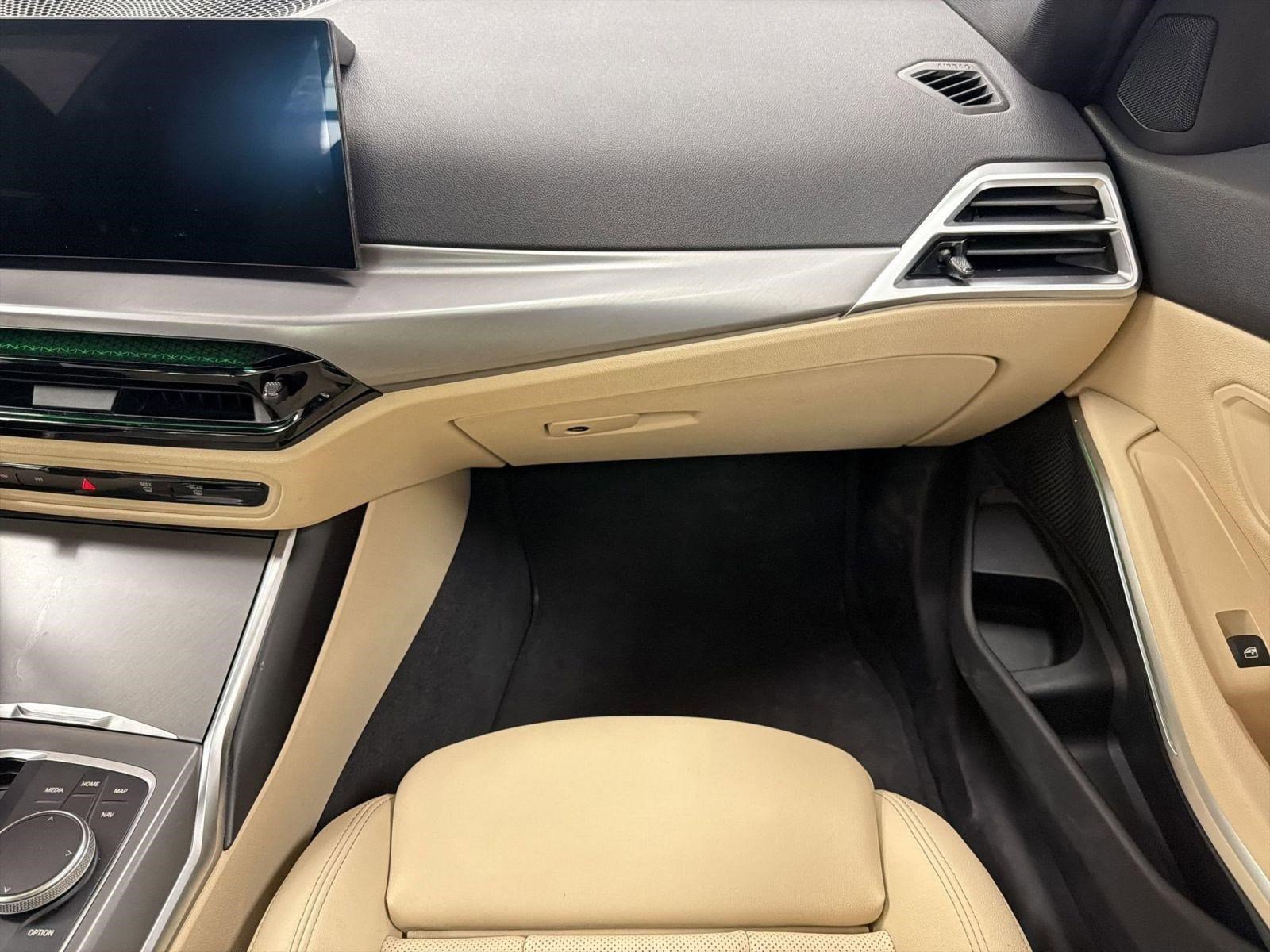 Certified 2025 BMW 330i xDrive Sedan AWD/4WD image 28
