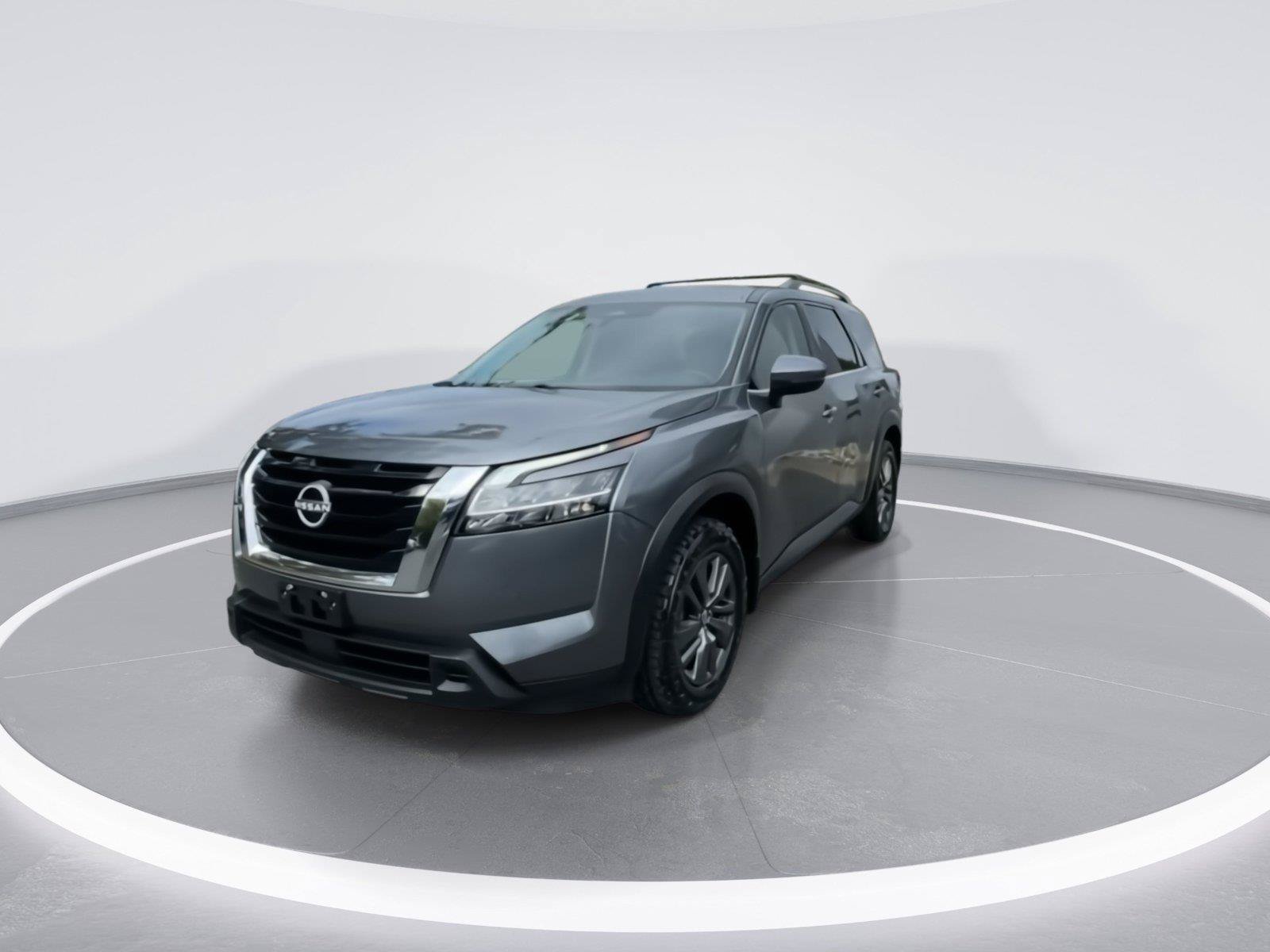 Used 2022 Nissan Pathfinder SV w/ SV Premium Package AWD/4WD image 4
