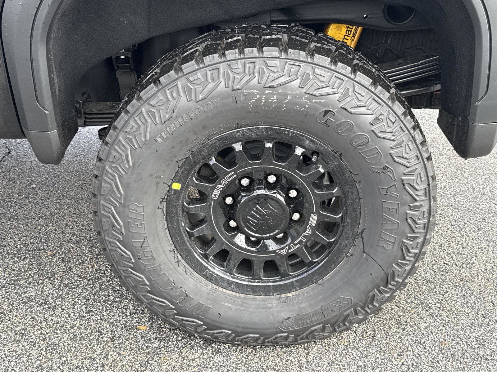 New 2026 GMC Sierra 2500 AT4X w/ AT4X AEV Edition image 11