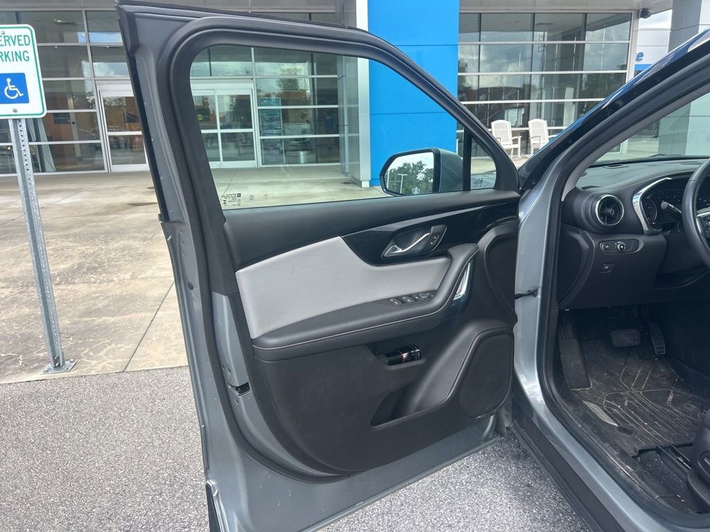 Used 2023 Chevrolet Blazer LT AWD/4WD image 12