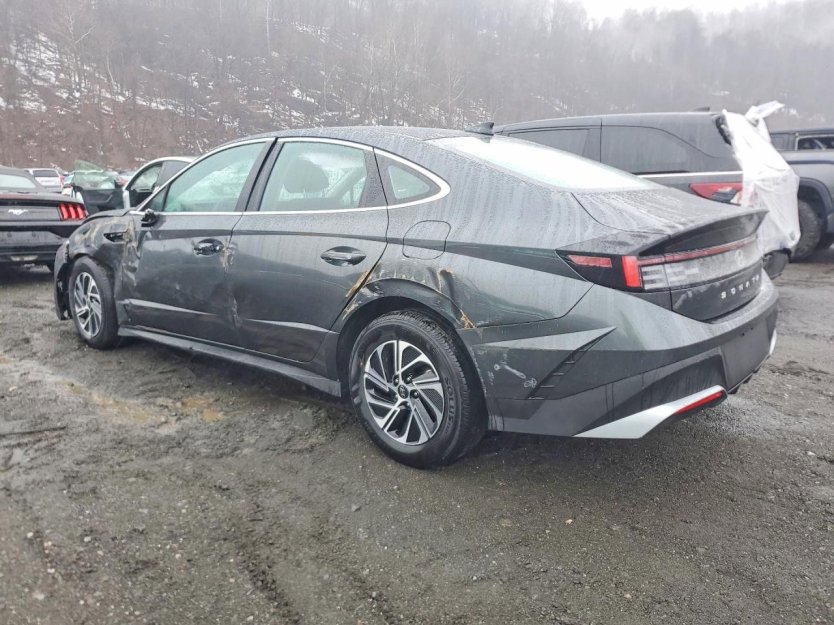 Used 2026 Hyundai Sonata Blue FWD image 3