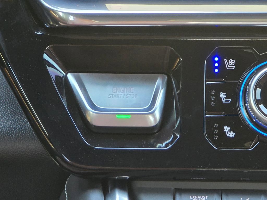 Used 2025 GMC Sierra 2500 Denali Ultimate image 36