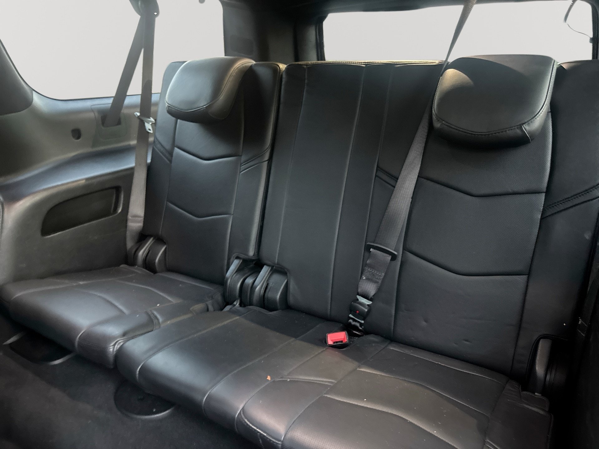 Used 2019 Cadillac Escalade ESV Platinum AWD/4WD image 27