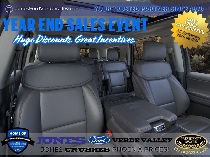 New 2025 Ford Expedition Active image 11