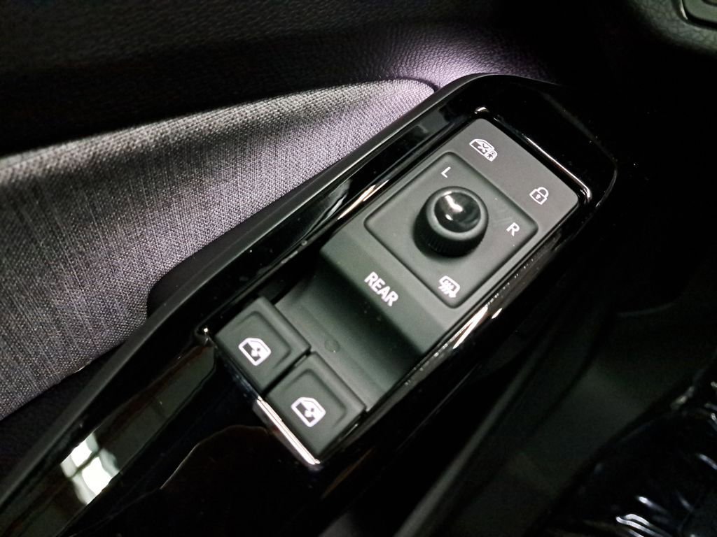 New 2026 Volkswagen ID.4 Pro AWD/4WD image 26