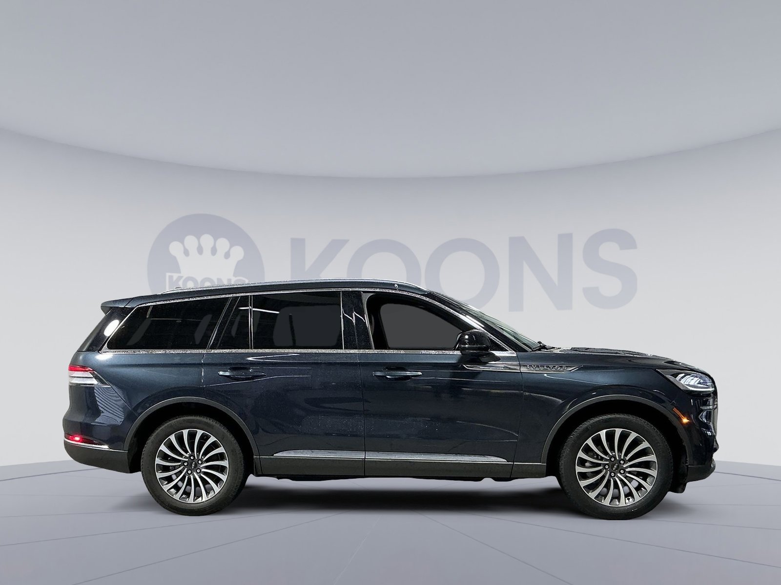 Used 2023 Lincoln Aviator Reserve w/ Elements Package Plus image 17