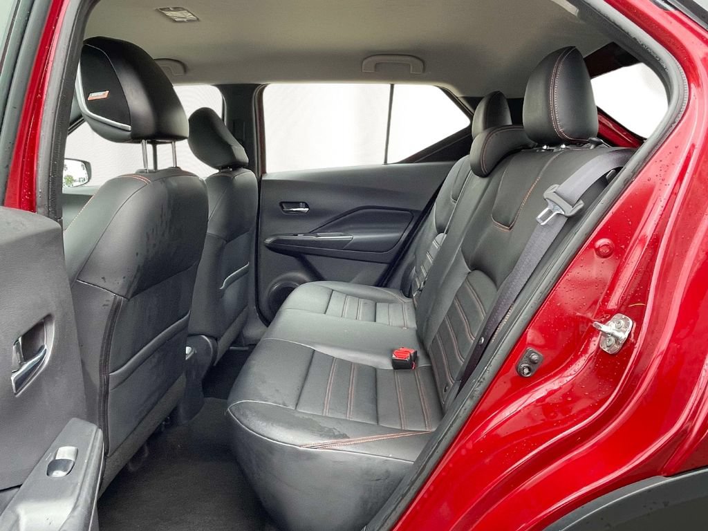 Used 2019 Nissan Kicks SR w/ SR Premium Package FWD image 10