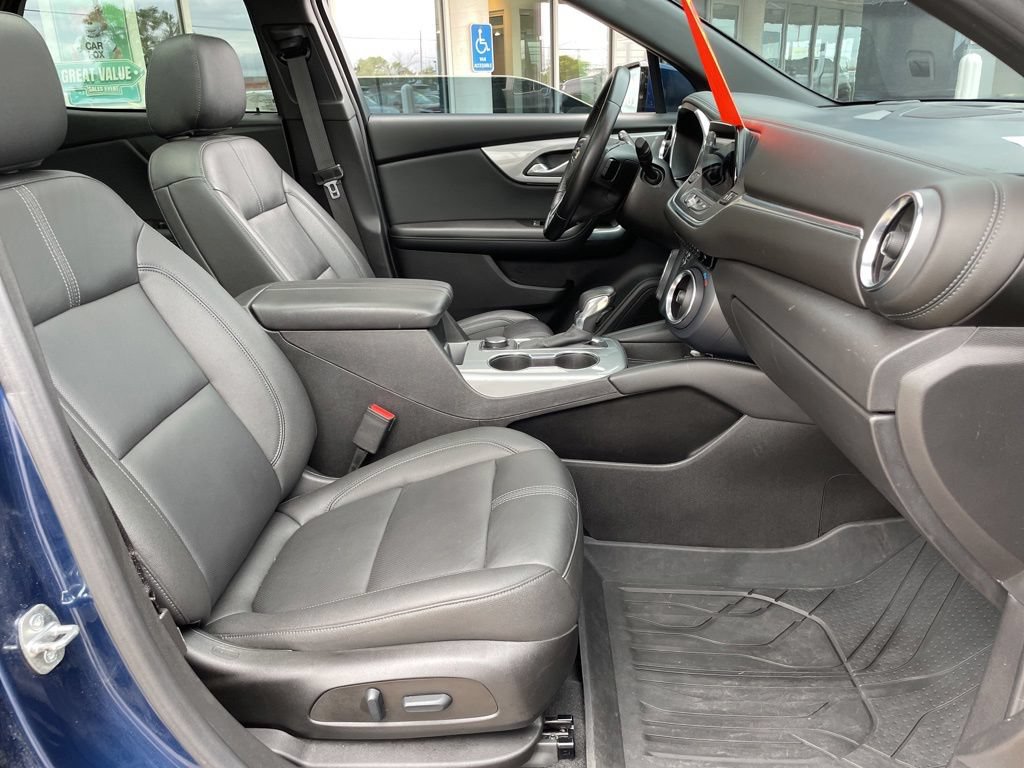 Used 2022 Chevrolet Blazer LT w/ Sound & Technology Package AWD/4WD image 16