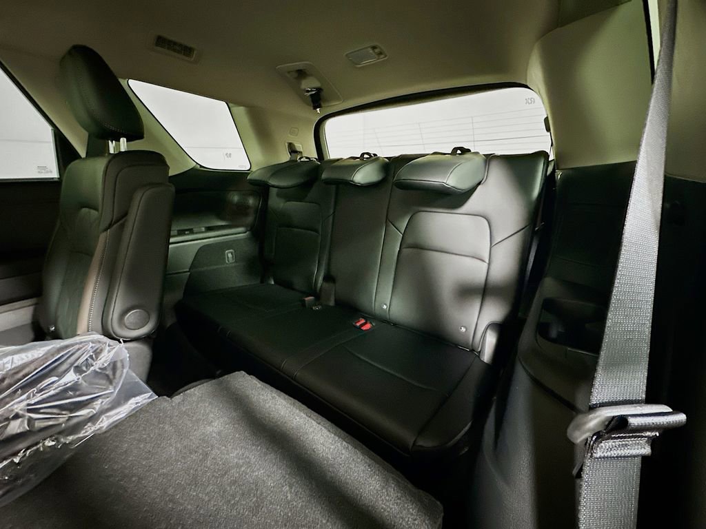 New 2026 Nissan Pathfinder Platinum AWD/4WD image 18