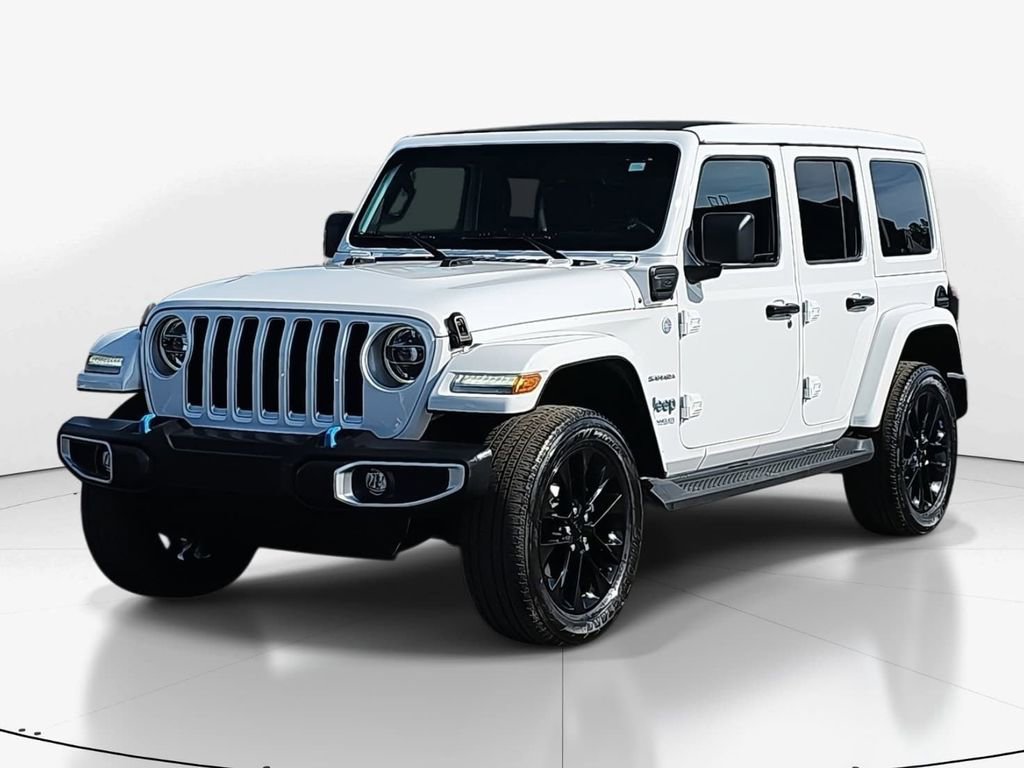 Used 2022 Jeep Wrangler Unlimited Sahara w/ Cold Weather Group image 10