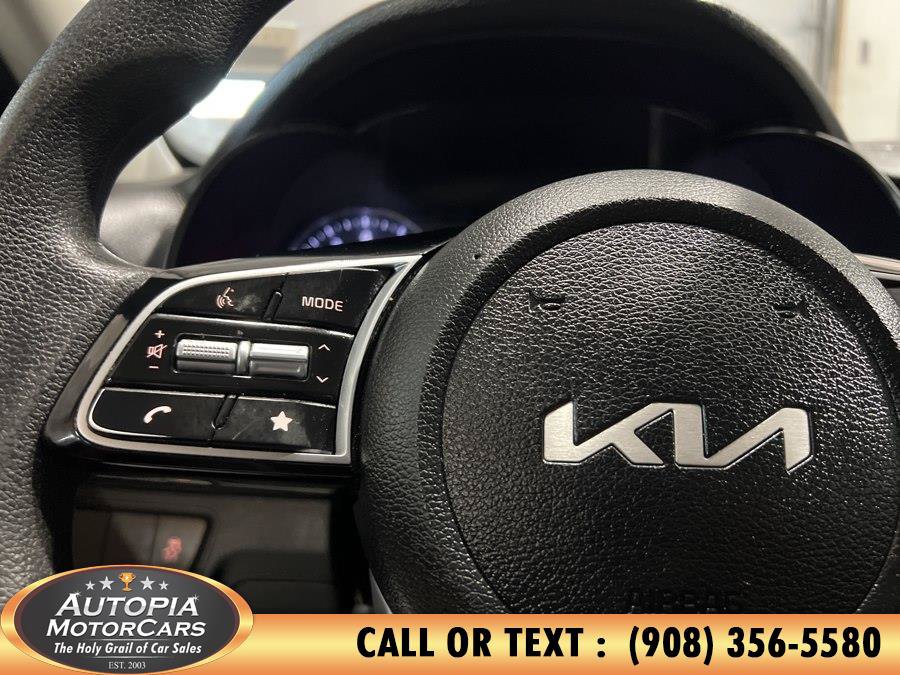 Used 2024 Kia Forte LXS FWD image 21