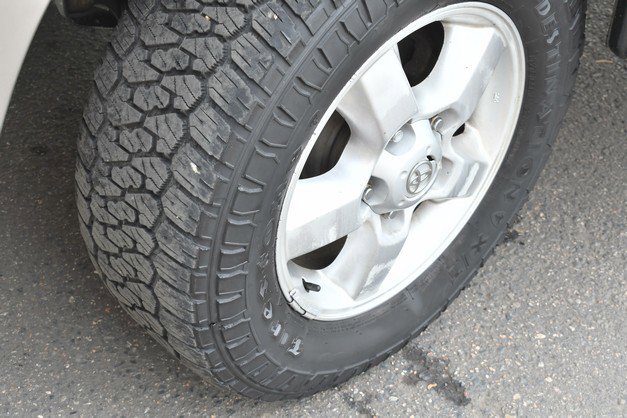 Used 2005 Toyota Land Cruiser image 11