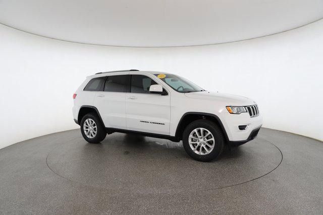 Used 2021 Jeep Grand Cherokee Laredo image 25