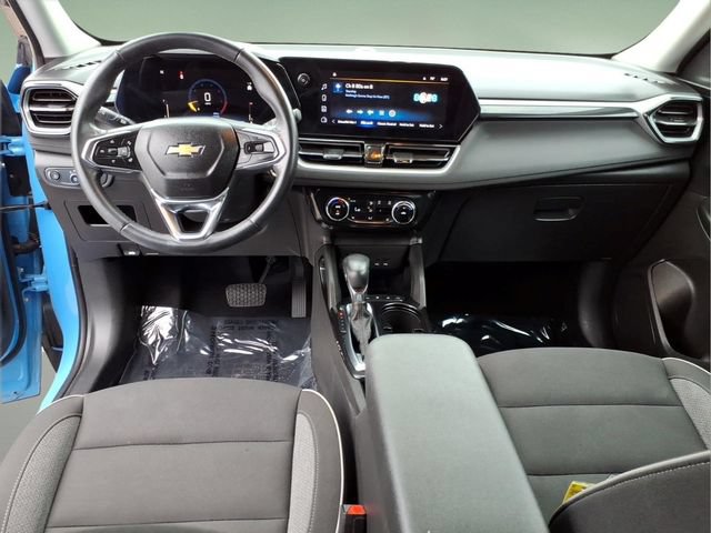 Used 2024 Chevrolet TrailBlazer LT w/ Convenience Package AWD/4WD image 13