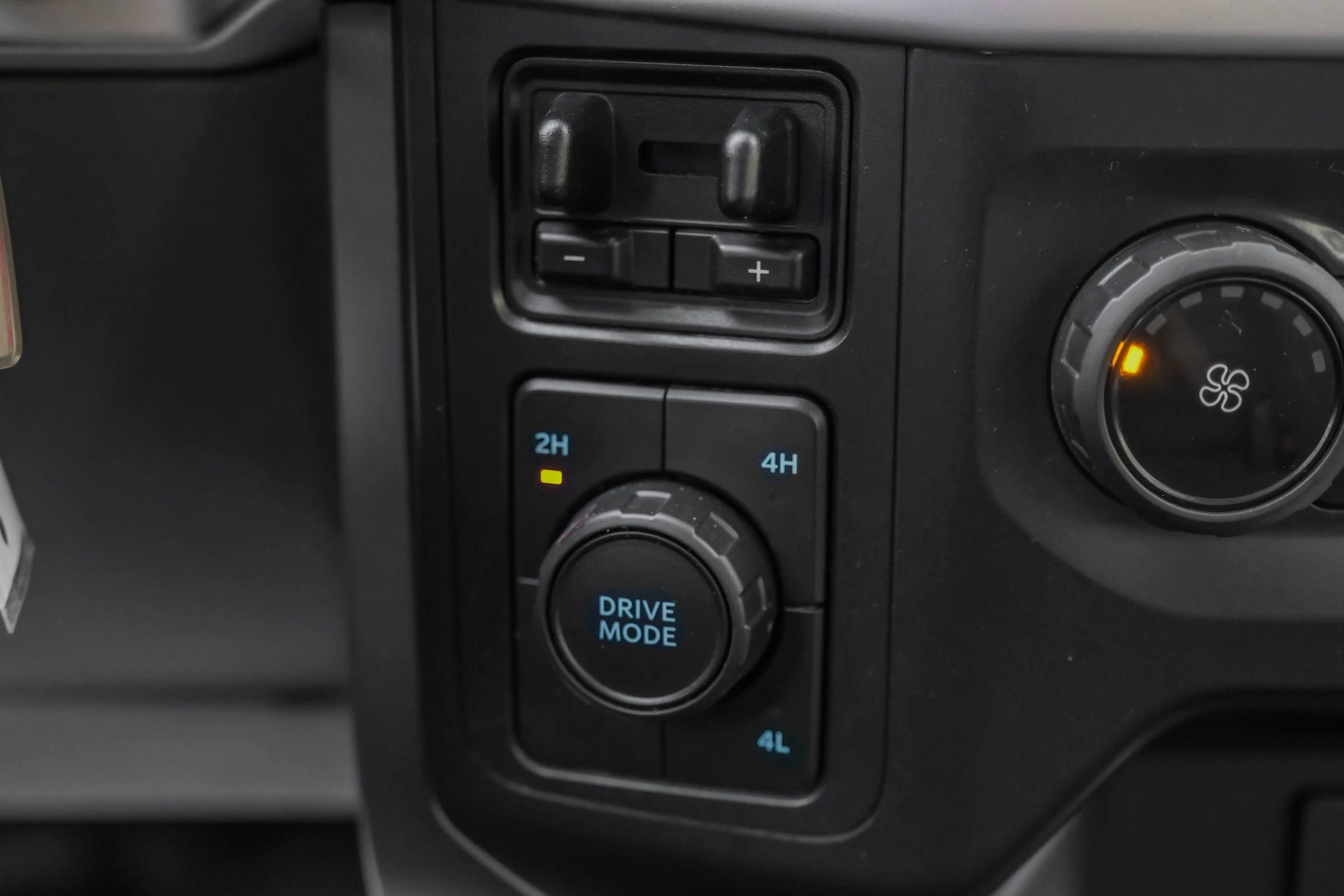 Used 2019 Ford F150 XLT w/ Equipment Group 302A Luxury image 29