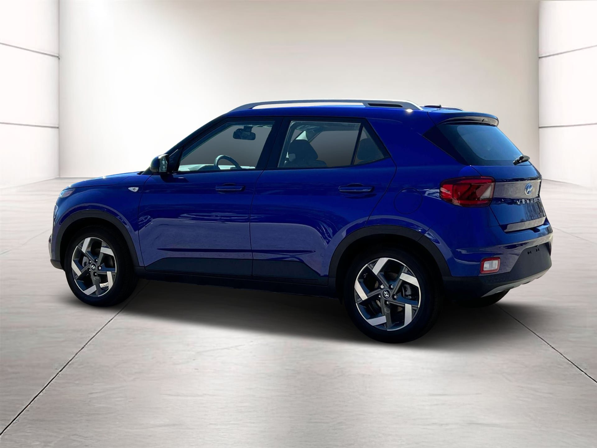 New 2025 Hyundai Venue SEL FWD image 4