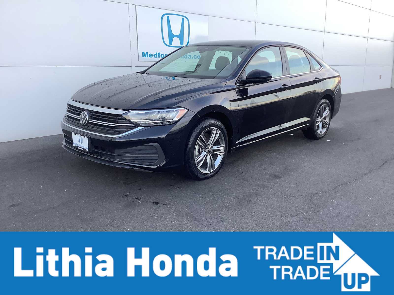 Used 2024 Volkswagen Jetta SE