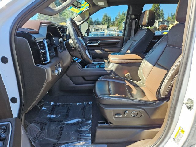 Used 2025 GMC Sierra 3500 Denali w/ Denali Reserve Package AWD/4WD image 20