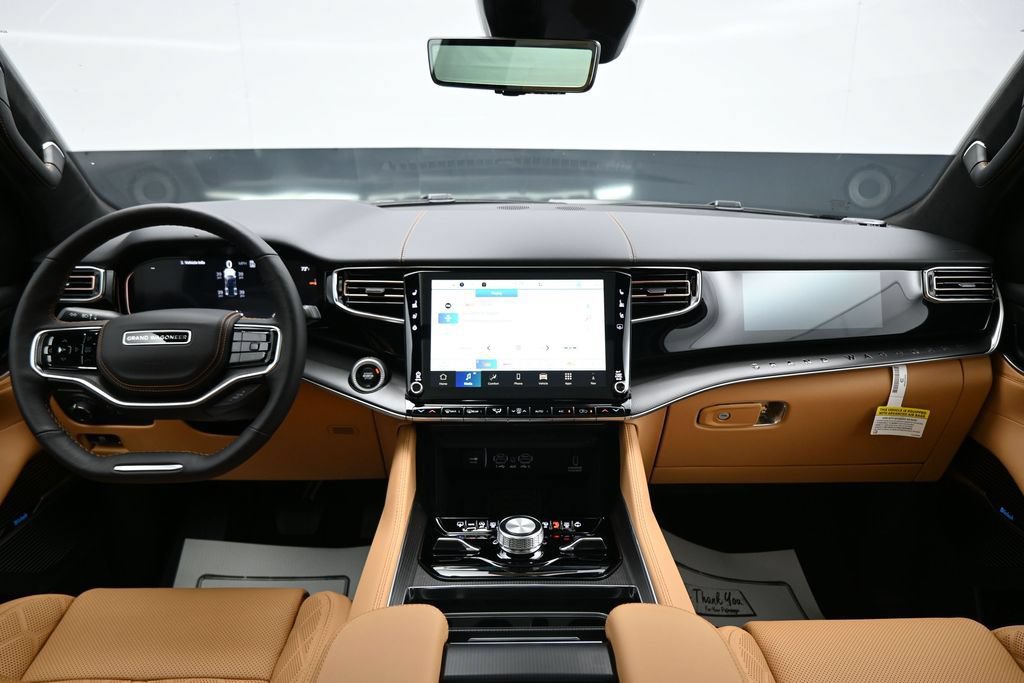 New 2026 Jeep Grand Wagoneer L Summit AWD/4WD image 15